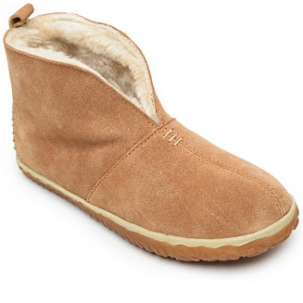 Minnetonka Tucson slippers booties tan leather size 8